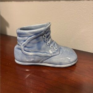 Pink Ceramic Baby bed & Blue Shoe. Used in vintage floral arrangements.